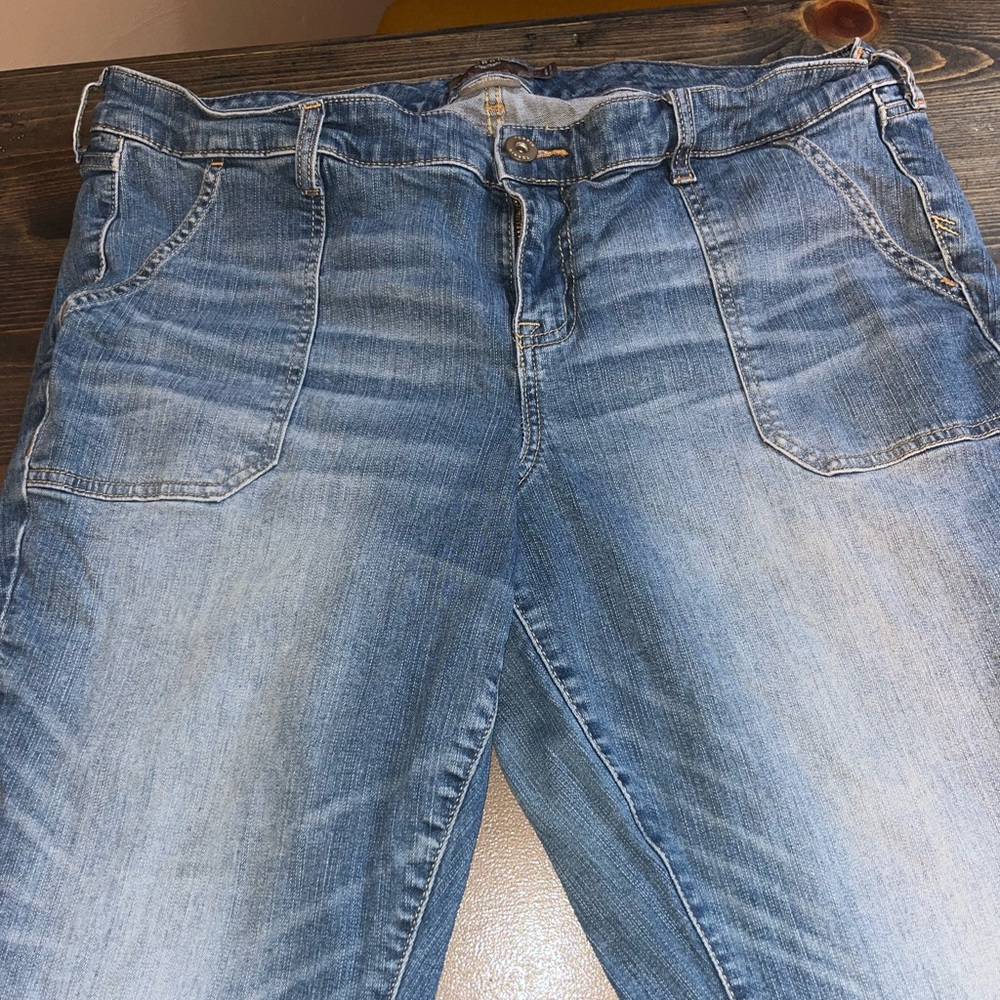 Torrid 18 boyfriend crop